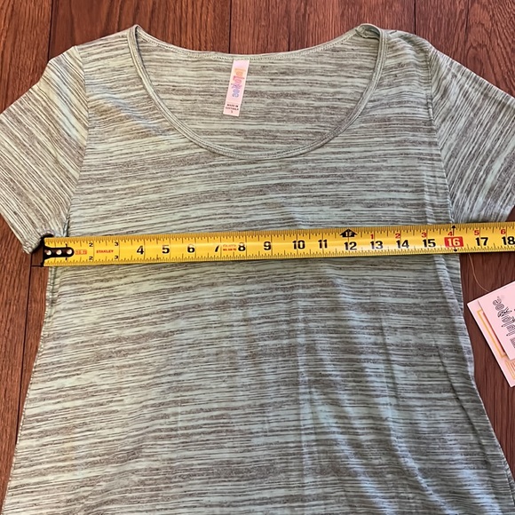 NWT lularoe classic tee size small aqua and gray - Picture 3 of 5
